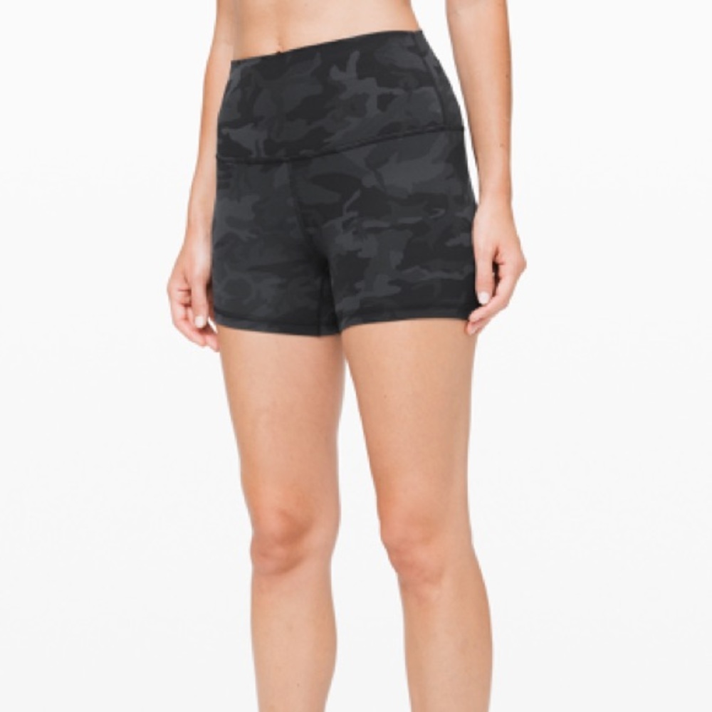 Lululemon 4” Align Shorts 🖤